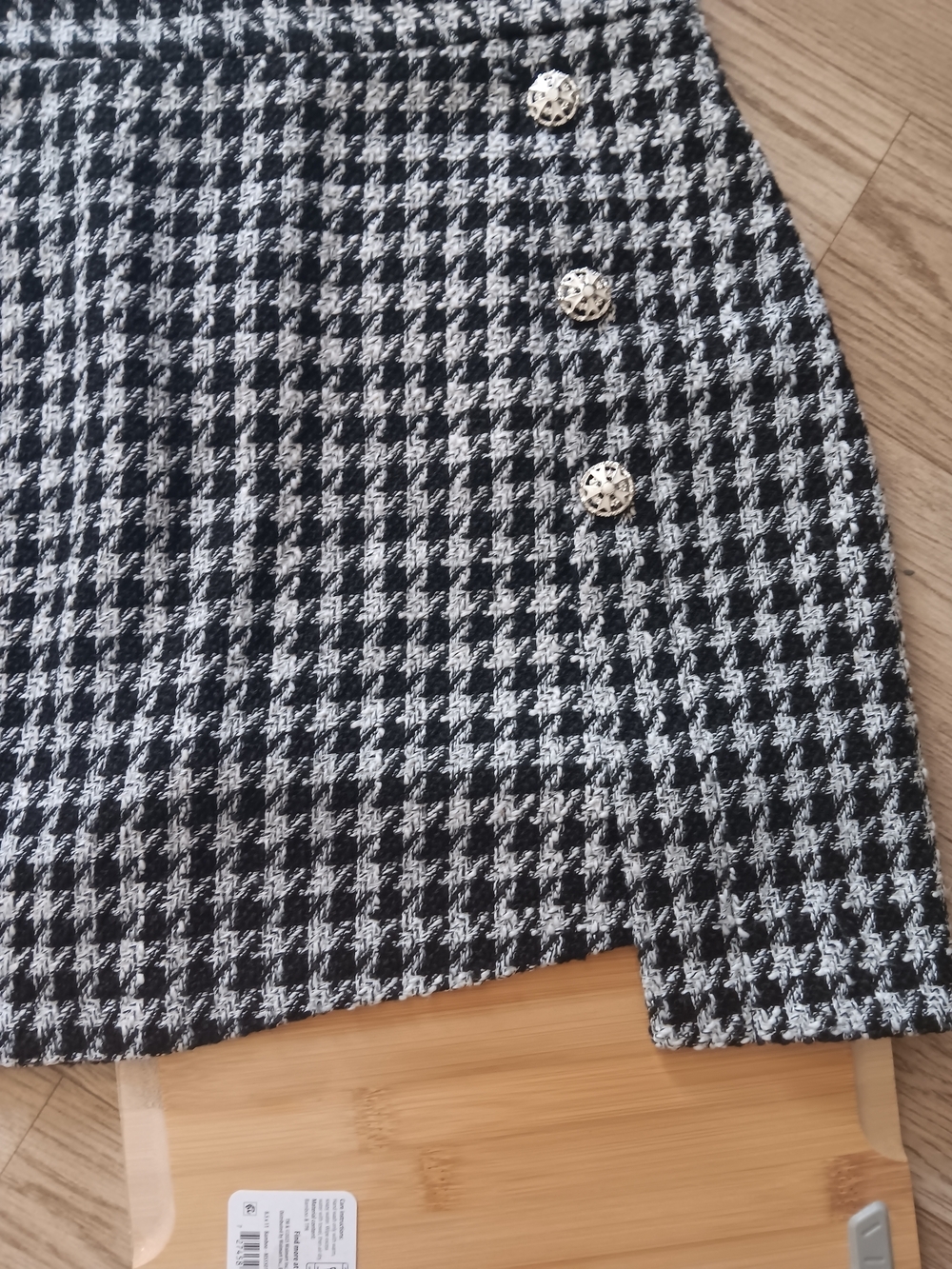 Zenith Houndstooth Mini Skirt Women’s Size M Black White Tweed Button Detail - Picture 4 of 6